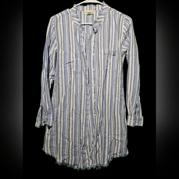 Cloth & Stone Small Blue and White Striped Frayed EUC 19 PTP - Picture 4 of 5